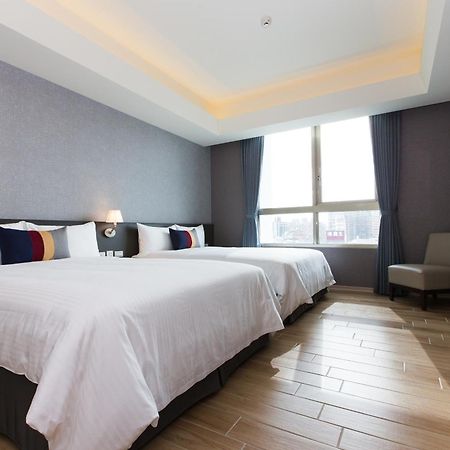 Check Inn New Taipei Luzhou Dış mekan fotoğraf